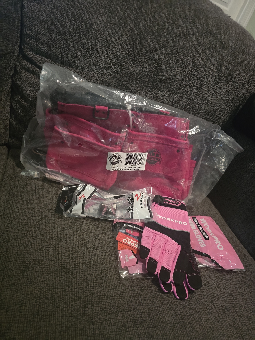 Graintex | DS2118 11-pocket Pink Leather Tool Belt, Gloves, & Glasses